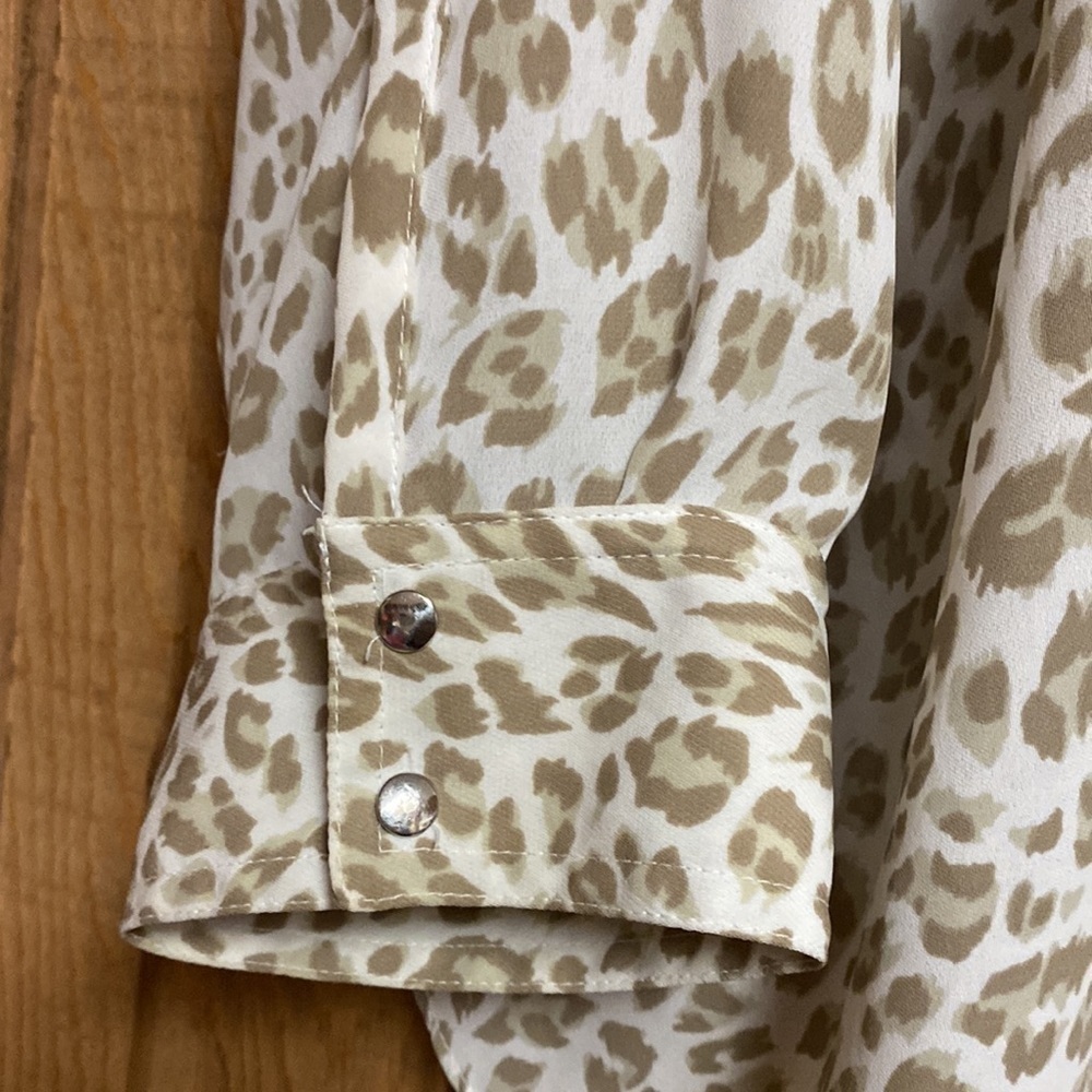 Apt 9 plus size half zip soft and silky animal print popover blouse women’s 3X - Picture 7 of 11